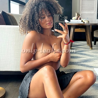 Naomi (Itsmenaomi) - @itsmenaomi | OnlyFans