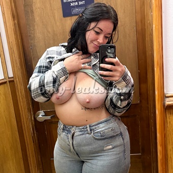 Cali Hanson (Kalis World, Calisworldlala, Kalis_world_) - @kalis_world | OnlyFans