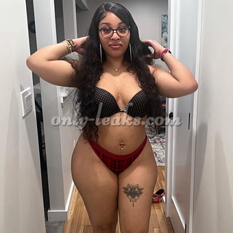 Seni (Officially Seni, FineShitSeni, Officiallyseni) - @officiallyseni | OnlyFans