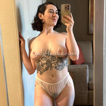 Rose Gibson - @rosegibson | OnlyFans