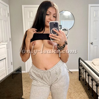 Veee Marie (VeeeMarie) - @veeemarie | OnlyFans