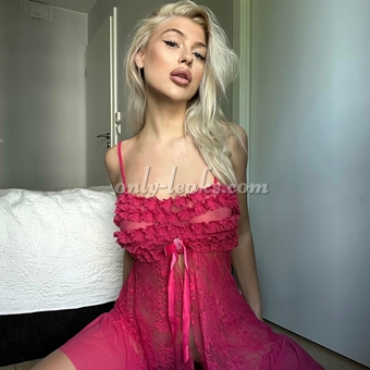 Viktoria Johansson - @viktoriajohaanssson | OnlyFans
