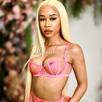 WowArielle (Arielle) - @wowarielle | OnlyFans