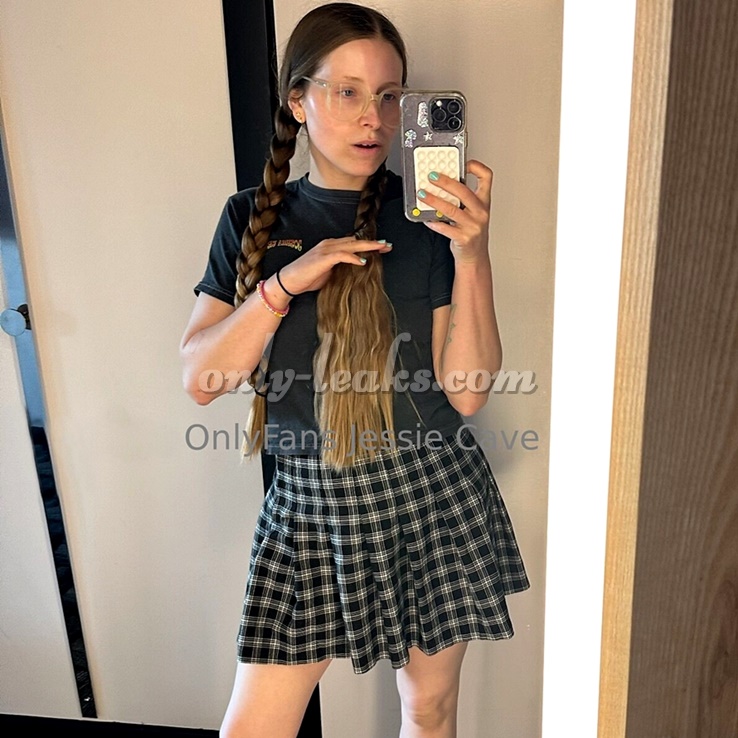 Jessie Cave - @jessiecave | OnlyFans